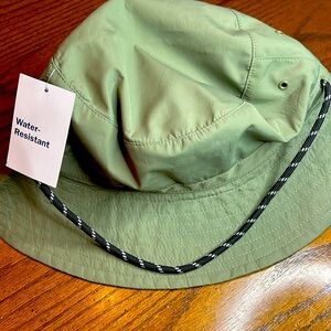 Old Navy new with tags Bucket Hat.